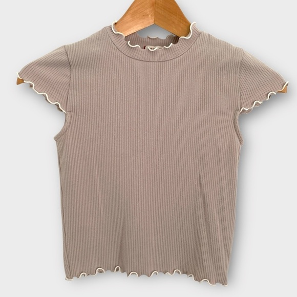Aritzia Sunday Best Crowne Tee - Picture 2 of 7
